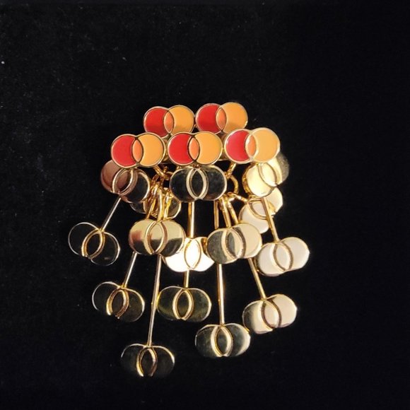 Mastercard/Bevza Ukraine KALYNA Pin (NWT) - Picture 1 of 12